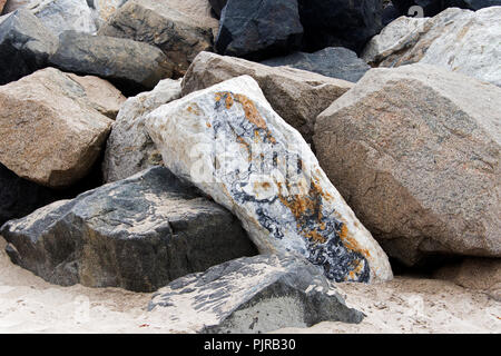 A view of huge and big rocks in Los Angeles, California that can be used for backgrounds or wallpapers Stock Photo