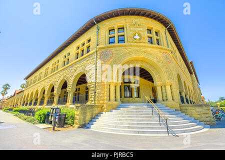 Palo Alto, California, United States - August 13, 2018: Pigott Hall at campus of Stanford University, one of the most prestigious universities in the world, in Silicon Valley, San Francisco Bay area. Stock Photo