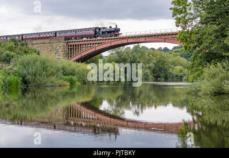 The Victoria Bridge a 200 foot single span railway bridge crossing the River Severn between Arley and Bewdley in Worcestershire, England, UK Stock Photo