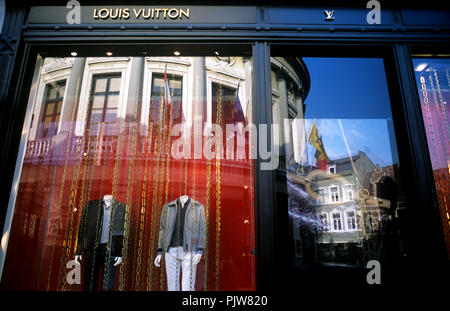 Louis Vuitton shop in Antwerp Belgium Europe Stock Photo: 17130199 - Alamy