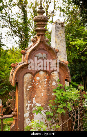 Ireland, Co Leitrim, Drumkeerin, Anglican churchyard, unusual iron gravestone of Frances Margaret Nash Stock Photo