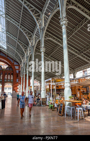 Mercado de Colón the market in Valencia with trendy restaurants, Valencian Community, Spain Stock Photo