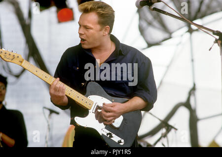 Alistair „Ali“ Campbell (UB40) on 06.06.1987  in Mendig. | usage worldwide Stock Photo