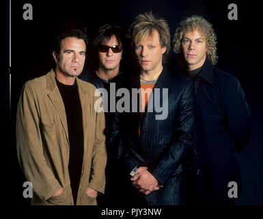 Bon Jovi (l-r: Tico Torres, Richie Sambora, Jon Bon Jovi, David Bryan) in 2000 in Hannover. | usage worldwide Stock Photo