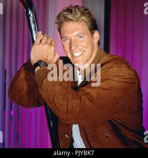 Ralf Moeller, deutscher Schauspieler und Mr. Universum, in München, Deutschland 1992. German actor and Mr. Universum, Ralf Moeller, in Munich, Germany 1992. | usage worldwide Stock Photo