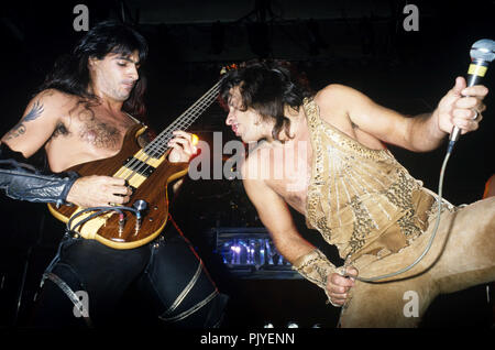 Manowar (v.l. Joey DeMaio, Eric Adams, Ross Friedman) on 01.10.1984 in ...