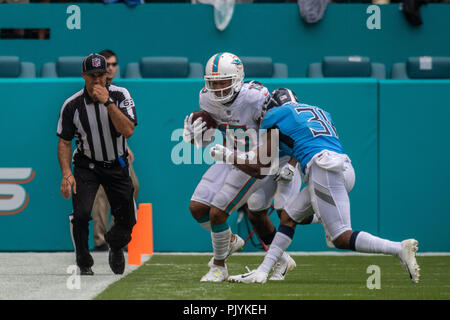 Miami, Florida, USA. 9th Sep, 2018. 15 Albert Wilson making a first down during the Miami Dolphins v Tennessee Titans on September 9, 2018 Credit: Dalton Hamm/ZUMA Wire/Alamy Live News Stock Photo