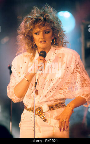 Bonnie Tyler in May 1986 in Hannover. | usage worldwide Stock Photo - Alamy