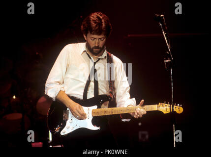 T.U.B.E.: Eric Clapton - 1990-01-24 - London, UK (SBD/FLAC)