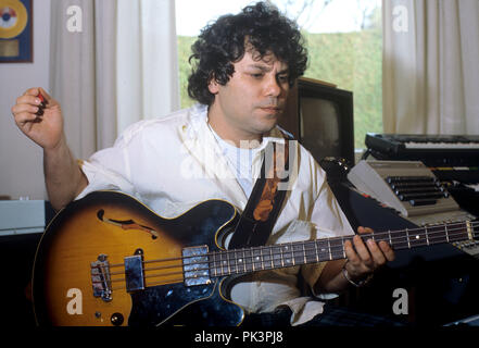 Bruce & Bongo (Fotograf Fryderyk Gabowicz) on 11.04.1986 in Hamburg. | usage worldwide Stock Photo