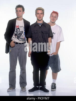 Green Day (l-r): Mike Dirnt, Billie Joe Armstrong, Tré Cool on