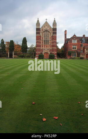 The Chapel and Master's Lodge from across Old Court, Selwyn College, Cambridge, England, UK Stock Photo