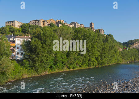 Ainsa and the Cinca river, Huesca Province, Aragon, Spain. Stock Photo