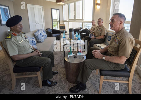 Waikiki, Hawaii, USA. 10th Sep, 2018. Marine Corps Gen. Joe Dunford, chairman of the Joint Chiefs of Staff, meets with Bangladeshi Lt. Gen. Mahfuzur Rahman, Principal Staff Officer under Prime Minister's Office and head of Armed Forces Division, during the Indo-Pacific Chief of Defense conference in Waikiki, Hawaii, Sept. 10, 2018. (DOD photo by U.S. Navy Petty Officer 1st Class Dominique A. Pineiro) US Joint Staff via globallookpress.com Credit: Us Joint Staff/Russian Look/ZUMA Wire/Alamy Live News Stock Photo