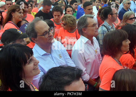 Barcelona, Catalonia, Spain. 11th Sep, 2018. The President of the Government of Catalonia Quim Torra Together with former President Artur Mas seen during the celebrations.Celebration of the national day of Catalonia where independence and liberation of political and exiled prisoners has been claimed. Credit: Ramon Costa/SOPA Images/ZUMA Wire/Alamy Live News Stock Photo