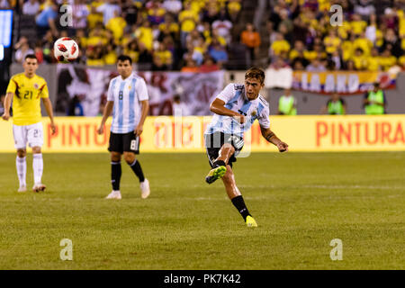 East Rutherford, NJ, USA. 11th Sept, 2018. Paulo Dybala (21) curls in a ball during the second half against Colombia at Metlife Stadium. © Ben Nichols/Alamy Live News. © Ben Nichols/Alamy Live News. Stock Photo