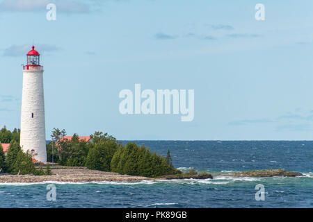 Cove Island Lighthouse Tobermory, Bruce Peninsula Landscape along lake shore Stock Photo