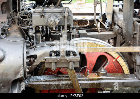 Piston mechanisms steam locomotive Stock Photo - Alamy