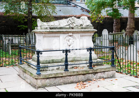 The grave of John Bunyan in Bunhill Fields burial ground, London. The 17th century writer and preacher was author of The Pilgrim's Progress. Stock Photo