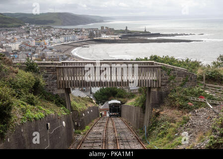 The Aberystwyth Cliff Railway opened on 1 August 1896. It is a funicular railway in Aberystwyth, Ceredigion, Wales, having a length of 778 feet (237m) Stock Photo