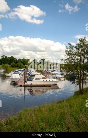 Boats at Naburn Marina on a sunny day in York, England Stock Photo - Alamy