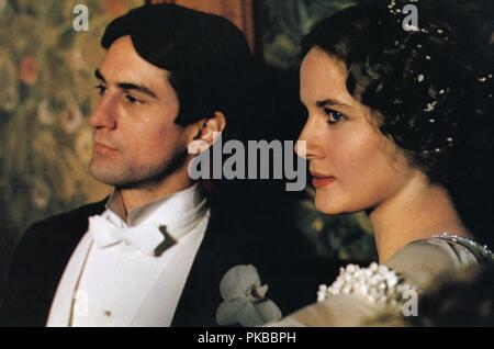 1900  Novecento (part two) Year : 1976 Italy Director : Bernardo Bertolucci Dominique Sanda, Robert De Niro Stock Photo