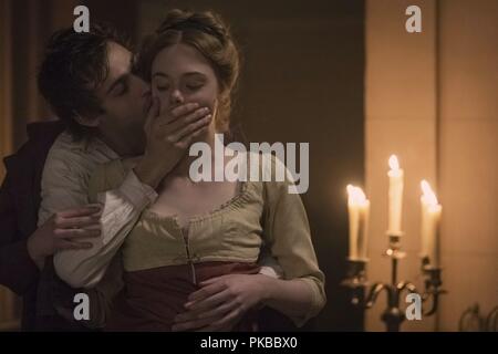 Mary Shelley Year : 2017 USA / UK Director : Haifaa Al-Mansour Douglas Booth, Elle Fanning Stock Photo