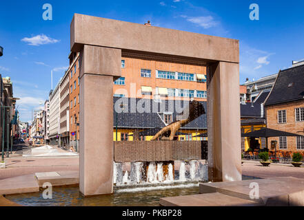 OSLO, NORWAY - JULY 12, 2018: Hansken (The Glove) Fountain with a sculpture of The Hand Of King Christian IV pointing at location of new town at  Chri Stock Photo