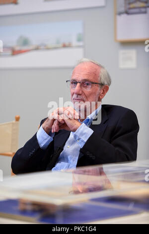 London, UK.  12 September 2018.  Internationally renowned architect and Honorary Royal Academician Renzo Piano at a preview of 'Renzo Piano: The Art of Making Buildings', an exhibition comprising 16 of his most significant projects.  The exhibition runs 15 September to 20 January 2019 at the Royal Academy of Arts in Piccadilly.  Credit: Stephen Chung / Alamy Live News Stock Photo