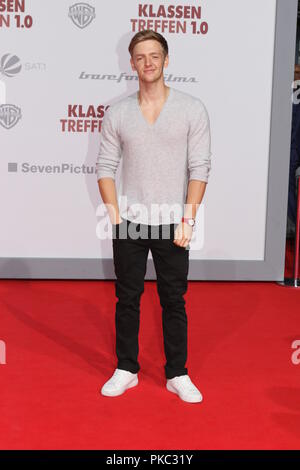 Berlin, Germany. September 11,2018.  Timur Bartels attend the premiere of the film 'Klassentreffen 1.0 - Die unglaubliche Reise der Silberruecken' at CineStar on September 11, 2018 in Berlin, Germany. is a comedy by Til Schweiger. Content: Thirty years ago, Nils (Samuel Finzi), Andreas (Milan Peschel) and Thomas (Til Schweiger) graduated from high school, now the three forties are invited to a class reunion. Credit: SAO Struck/Alamy Live News Stock Photo