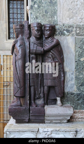 Four Tetrachs. Augustis and Caesars. Western /Eastern empire. Porphyry. From Constantinople. Venice, Italy. 4th century. Detail. Stock Photo