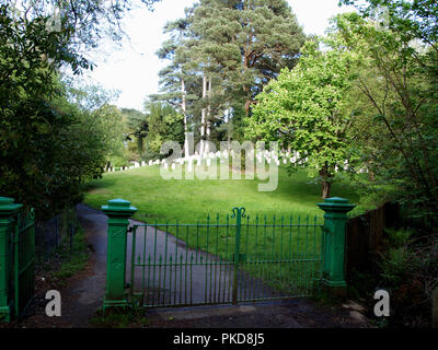 Entrance to Commonwealth War Graves cemetery at Royal Victoria Country Park, Netley Abbey, Southampton, Hampshire, England, UK Stock Photo