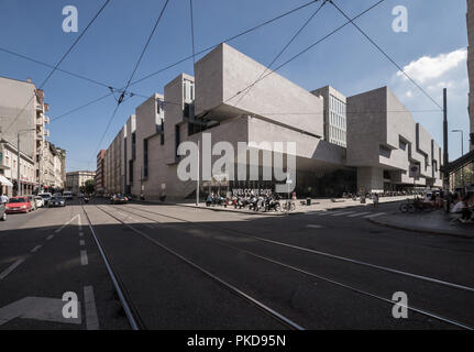 The Universita Luigi Bocconi University School of Economics building designed by Irish architecture office Grafton Architects (Farrell & Mc Namara) Stock Photo