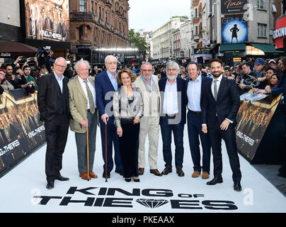 Left to right, Jim Broadbent, Sir Michael Gambon, Sir Michael Caine, Francesca Annis, Ray Winstone, Sir Tom Courtenay, Paul Whitehouse and Charlie Cox arriving for the King of Thieves World Premiere held at Vue West End, Leicester Square, London. PRESS ASSOCIATION Photo. Picture date: Wednesday September 12, 2018. Photo credit should read: Ian West/PA Wire Stock Photo