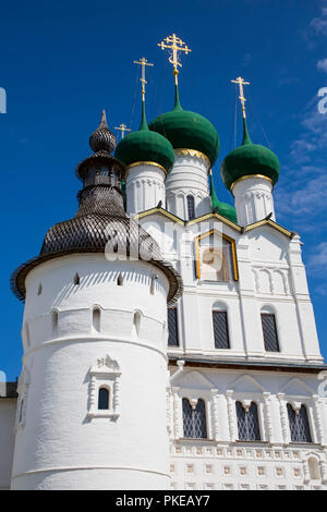 Gate Church of St. John the Divine, Kremlin, Golden Ring; Rostov, Yaroslavl Oblast, Russia Stock Photo