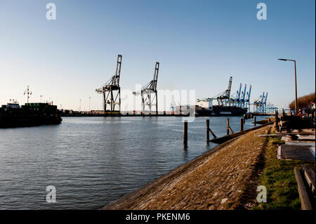 The port of Zeebrugge (Belgium, 29/03/2009) Stock Photo