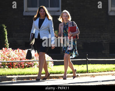 Minster of State for Immigration Caroline Nokes (left) and Chief Secretary to the Treasury Elizabeth Truss arrive in Downing Street, London, for a Cabinet meeting. Stock Photo