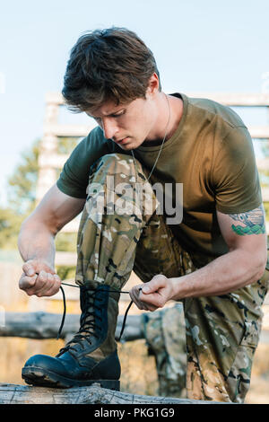 military shoelaces