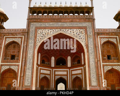 Darwaza-i-rauza, The Great gate , gateway to The Taj Mahal, Agra, India, Asia Stock Photo