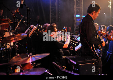 The Valley Sound Big Band performing on the Deliverance festivities in Antwerp (Belgium, 05/09/2008) Stock Photo