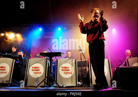 The Valley Sound Big Band performing on the Deliverance festivities in Antwerp (Belgium, 05/09/2008) Stock Photo