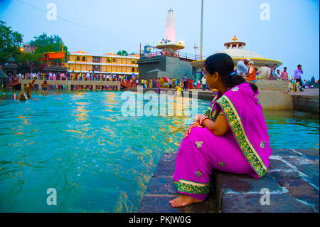 Image of Beautiful railway bridges across the Godavari river-QB990873-Picxy