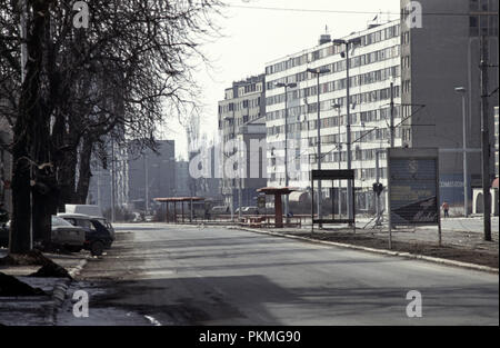 15th March 1993 During the Siege of Sarajevo: the view west along Sniper Alley in the Dolac Malta area. Stock Photo