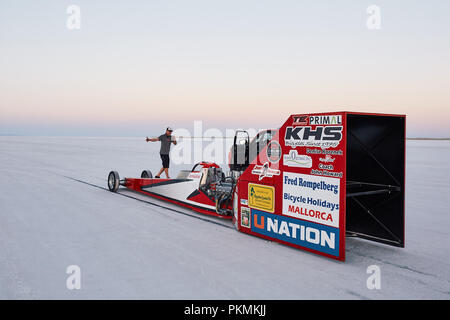 Bonneville, Utah, USA. 13th Sep, 2018. Denise Mueller Korenek attempts to break the Cycling World Land Speed Record; Shea Holbrook on starting line Credit: Action Plus Sports/Alamy Live News Stock Photo