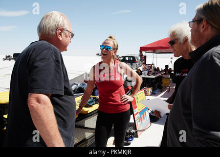 Bonneville, Utah, USA. 13th Sep, 2018. Denise Mueller Korenek attempts to break the Cycling World Land Speed Record; Denise Mueller greats fans Credit: Action Plus Sports/Alamy Live News Stock Photo