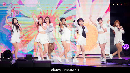 S. Korean girl group Lovelyz South Korean girl group Lovelyz performs ...