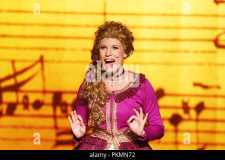 Arnstadt, Thuringia. 14th Sep, 2018. Actress Nadine Kuehn (also director) as Anna Magdalena Bach rehearsing songs for the world premiere of the musical 'Bach the Rebel'. This is a production about Johann Sebastian Bach's stormy youth. Credit: Bodo Schackow/dpa-Zentralbild/ZB/dpa/Alamy Live News Stock Photo