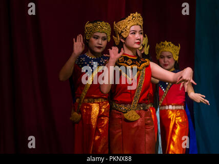 Laotian dancers perform in the Royal Ballet Theatre in Luang Prabang Laos Stock Photo