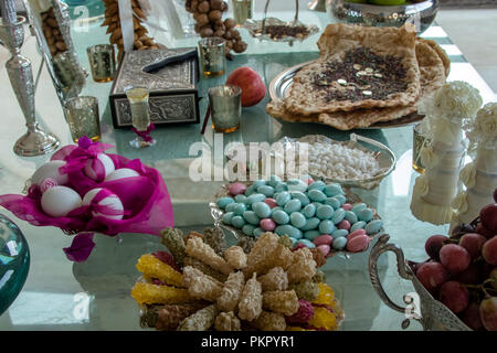 symbol, background, decoration, holiday, white, easter, spring, wedding, nature, design, flower, pink, celebration, egg, decorative, color, food, beau Stock Photo