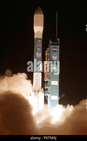 9-15-18. Vandenberg AFB. CA. The last of the United Launch Alliance (ULA) Delta II rockets launches  with a NASA satellite designed to precisely measure changes in Earth's ice sheets, glaciers, sea ice and vegetation was launched into polar orbit from California early Saturday..The delta 2 rocket carrying ICESat-2 lifted off from Vandenberg Air Force Base at 6:02 a.m. and headed over the Pacific Ocean..Photo by Gene Blevins/LA DailyNews/ZumaPress (Credit Image: © Gene Blevins/ZUMA Wire) Stock Photo